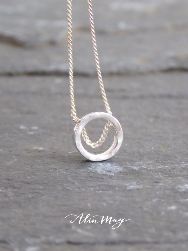 hammered karma circle on a delicate sterling silver links chain-Alinmay